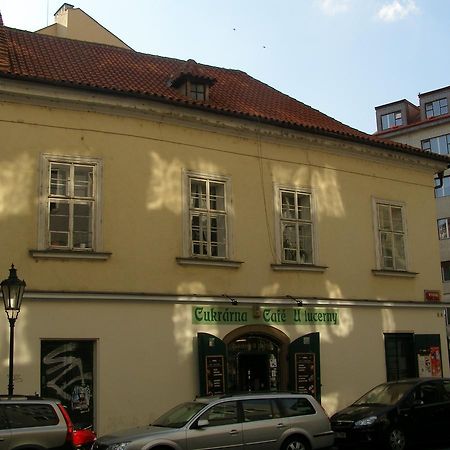 Apartment Aida Praga Esterno foto